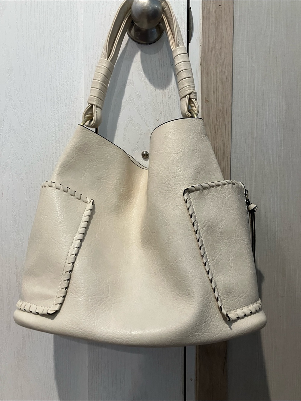 Malibu skye Women’s Cream Shoulder vegan Tote Bag